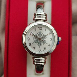 New, never worn Quartz bracelet style ladies watch